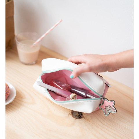 Pusheen - Rose Collection kosmetyczka (20 x 9 x 8,5 cm) Pusheen - Rose Collection kosmetyczka (20 x 9 x 8,5 cm)