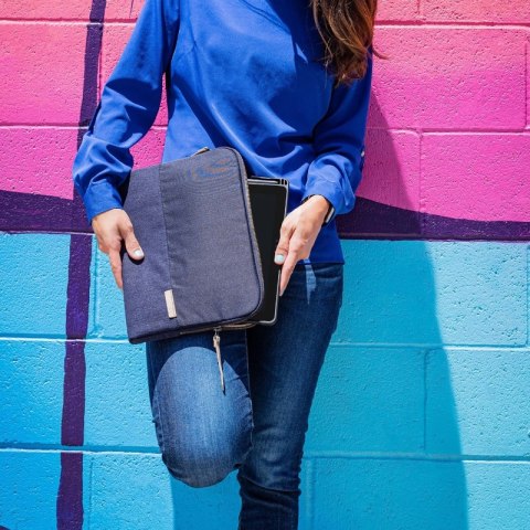 STM Grace - Pokrowiec MacBook Pro 15" / Notebook 15" (Night Sky) STM Grace - Pokrowiec MacBook Pro 15" / Notebook 15" (Night Sky)