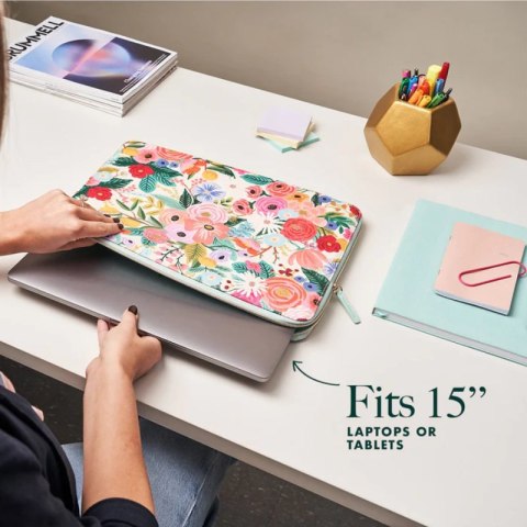 Rifle Paper Laptop Sleeve - Pokrowiec MacBook Pro 15" / Laptop 15,6" (Garden Party Blush) Rifle Paper Laptop Sleeve - Pokrowiec MacBook Pro 15" / Laptop 15,6" (Garden Party Blush)