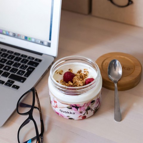 Quokka Deli Food Jar - Pojemnik szklany na żywność / lunchbox 500 ml (Dark Flowers) Quokka Deli Food Jar - Pojemnik szklany na żywność / lunchbox 500 ml (Dark Flowers)