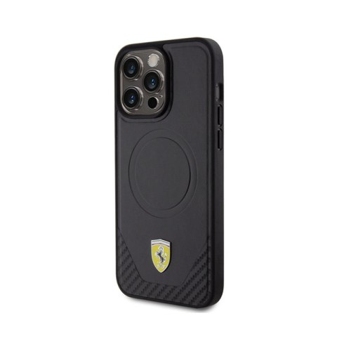 Ferrari Carbon Metal Logo MagSafe - Etui iPhone 15 Pro Max (czarny) Ferrari Carbon Metal Logo MagSafe - Etui iPhone 15 Pro Max (czarny)