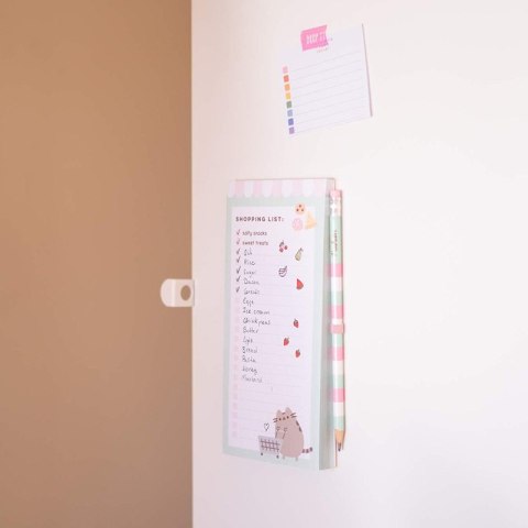 Pusheen - Magnetyczny notatnik / lista zakupów na lodówkę + ołówek (10 x 21 cm) Pusheen - Magnetyczny notatnik / lista zakupów na lodówkę + ołówek (10 x 21 cm)