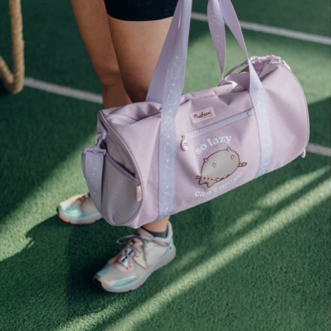 Pusheen - Torba sportowa / podróżna z kolekcji Moments (30 x 50 cm) Pusheen - Torba sportowa / podróżna z kolekcji Moments (30 x 50 cm)