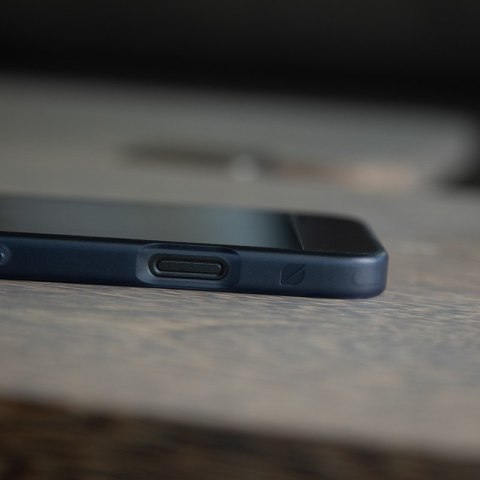 Incase Slim Case MagSafe - Etui iPhone 16 Pro Max (Deep Space Blue) Incase Slim Case MagSafe - Etui iPhone 16 Pro Max (Deep Space Blue)
