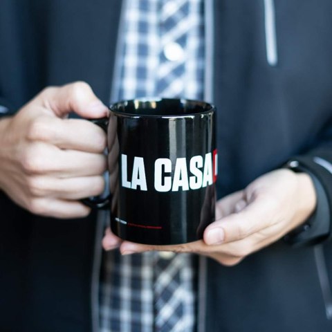 Dom z Papieru - Kubek ceramiczny w pudełku prezentowym 330 ml (La Casa De Papel Logo) Dom z Papieru - Kubek ceramiczny w pudełku prezentowym 330 ml (La Casa De Papel Logo)
