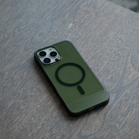 Incase Slim Case MagSafe - Etui iPhone 16 Plus (Highland Green) Incase Slim Case MagSafe - Etui iPhone 16 Plus (Highland Green)