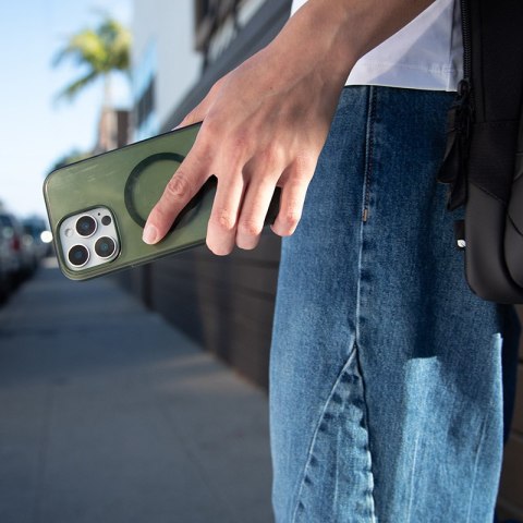 Incase Slim Case MagSafe - Etui iPhone 16 Plus (Highland Green) Incase Slim Case MagSafe - Etui iPhone 16 Plus (Highland Green)