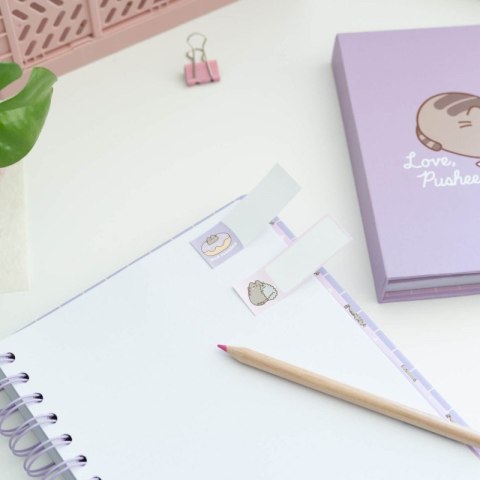 Pusheen - Planner tygodniowy z karteczkami samoprzylepnymi z kolekcji Moments (19,3 x 16,5 cm) Pusheen - Planner tygodniowy z karteczkami samoprzylepnymi z kolekcji Moments (19,3 x 16,5 cm)