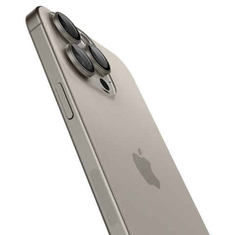 Spigen Optik Pro GLAS.TR EZ Fit Camera Protector 2-Pack - Szkło ochronne na obiektyw do iPhone 15 Pro / 15 Pro Max / iPhone 14 P Spigen Optik Pro GLAS.TR EZ Fit Camera Protector 2-Pack - Szkło ochronne na obiektyw do iPhone 15 Pro / 15 Pro Max / iPhone 14 P