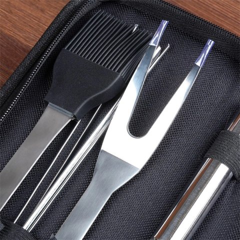 VILDE ZESTAW 10 PRZYBORÓW DO GRILLA W ETUI 489298 VILDE ZESTAW 10 PRZYBORÓW DO GRILLA W ETUI 489298