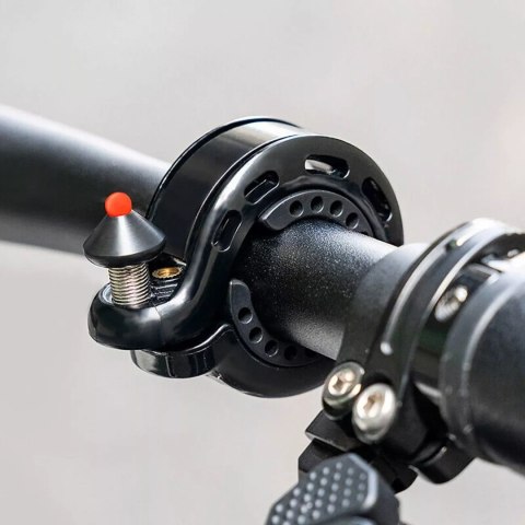 RockBros Dzwonek rowerowy Rockbros 34210028001 w kształcie litery Q - czarny RockBros Dzwonek rowerowy Rockbros 34210028001 w kształcie litery Q - czarny