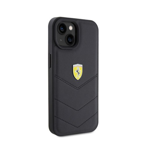 Ferrari Quilted Metal Logo - Etui iPhone 15 (czarny) Ferrari Quilted Metal Logo - Etui iPhone 15 (czarny)