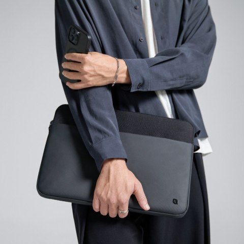 Incase A.R.C. Sleeve - Pokrowiec z kieszenią MacBook Pro 16" (M4/M3/M2/M1/2024-2021) (Czarny) Incase A.R.C. Sleeve - Pokrowiec z kieszenią MacBook Pro 16" (M4/M3/M2/M1/2024-2021) (Czarny)