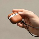 UNIQ Etui ochronne na słuchawki UNIQ Terra do AirPods Pro 2 gen. Genuine Leather brązowy/toffee brown