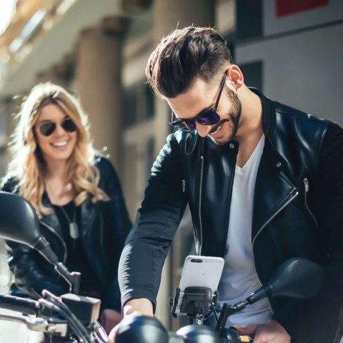 Kewig Uchwyt motocyklowy na telefon Kewig KWG-M8 z ładowarką QC 3.0 Kewig Uchwyt motocyklowy na telefon Kewig KWG-M8 z ładowarką QC 3.0