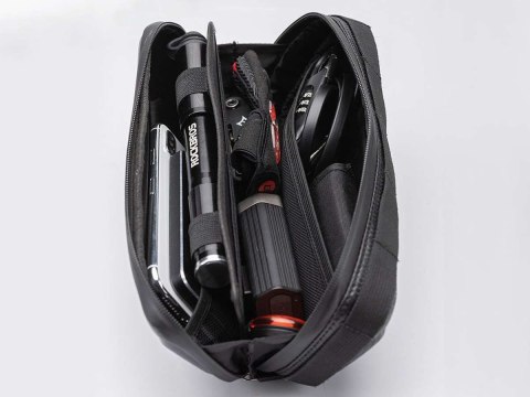 RockBros Etui torba sakwa na rower uchwyt rowerowy pod ramę RockBros B66 1.5L Czarne RockBros Etui torba sakwa na rower uchwyt rowerowy pod ramę RockBros B66 1.5L Czarne
