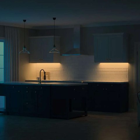 Yeelight Lampka do szafy z czujnikiem ruchu Yeelight Closet Light 40cm (Srebrny) Yeelight Lampka do szafy z czujnikiem ruchu Yeelight Closet Light 40cm (Srebrny)