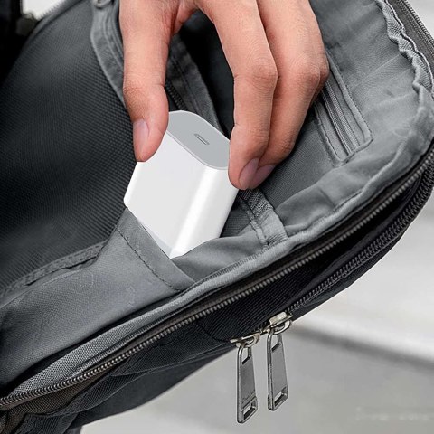 Denmen Ładowarka sieciowa Denmen szybka USB-C Type C PD 20W 3.6A Biała Denmen Ładowarka sieciowa Denmen szybka USB-C Type C PD 20W 3.6A Biała