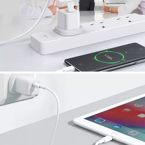 Joyroom Joyroom ładowarka sieciowa USB Typ C / USB 30W Power Delivery Quick Charge 4,5A (wtyczka UK) biały (L-QP303) Joyroom Joyroom ładowarka sieciowa USB Typ C / USB 30W Power Delivery Quick Charge 4,5A (wtyczka UK) biały (L-QP303)