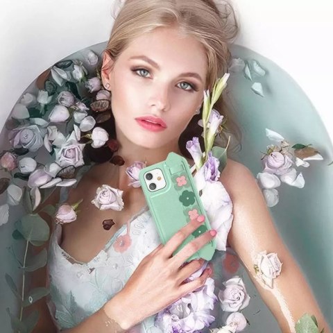 Kingxbar Kingxbar Sweet Series żelowe etui ozdobione oryginalnymi Kryształami Swarovskiego z podstawką iPhone 12 mini zielony Kingxbar Kingxbar Sweet Series żelowe etui ozdobione oryginalnymi Kryształami Swarovskiego z podstawką iPhone 12 mini zielony