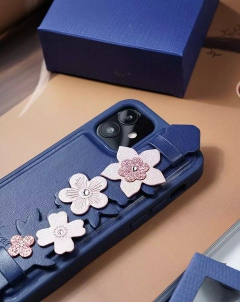 Kingxbar Kingxbar Sweet Series żelowe etui ozdobione oryginalnymi Kryształami Swarovskiego z podstawką iPhone 12 mini zielony Kingxbar Kingxbar Sweet Series żelowe etui ozdobione oryginalnymi Kryształami Swarovskiego z podstawką iPhone 12 mini zielony