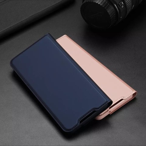 Dux Ducis Dux Ducis Skin Pro kabura etui pokrowiec z klapką Samsung Galaxy S22+ (S22 Plus) złoty Dux Ducis Dux Ducis Skin Pro kabura etui pokrowiec z klapką Samsung Galaxy S22+ (S22 Plus) złoty