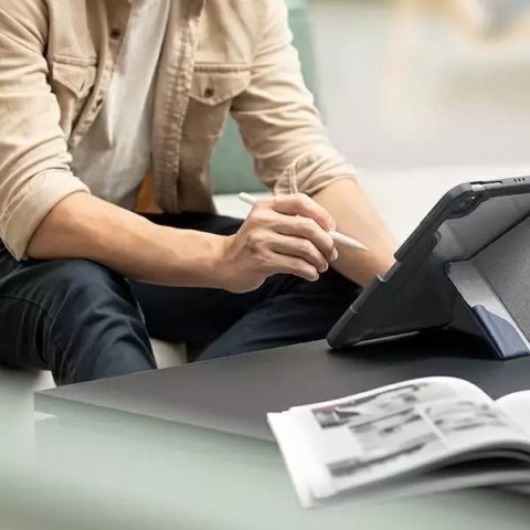 UNIQ UNIQ etui Trexa iPad Pro 11" 2021/2020 Antimicrobial czerwony/red UNIQ UNIQ etui Trexa iPad Pro 11" 2021/2020 Antimicrobial czerwony/red