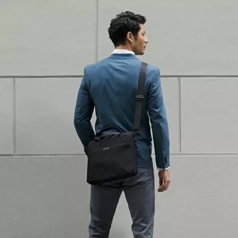UNIQ UNIQ torba Stockholm laptop Sleeve 16" czarny/midnight black UNIQ UNIQ torba Stockholm laptop Sleeve 16" czarny/midnight black