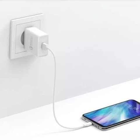 UGreen Szybka ładowarka sieciowa UGREEN Quick Charge 3.0 18W 3A USB biały (10133) UGreen Szybka ładowarka sieciowa UGREEN Quick Charge 3.0 18W 3A USB biały (10133)