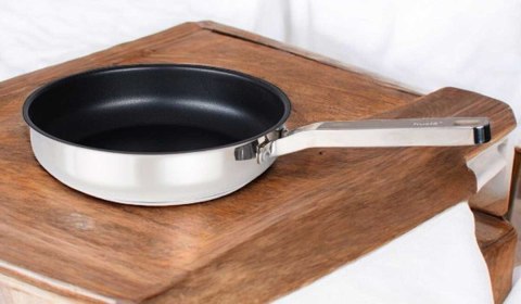 HUSLA PATELNIA ZE STALI NIERDZEWNEJ 28cm HUSLA 73962 HUSLA PATELNIA ZE STALI NIERDZEWNEJ 28cm HUSLA 73962